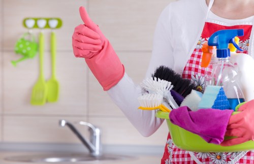 Detailed kitchen move out cleaning checklist